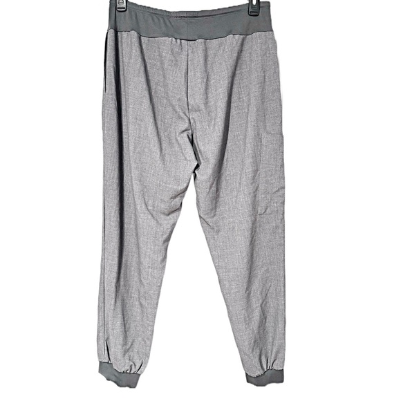 Cuddl Duds Womens Scrub Jogger Cargo Pant Sz M Light Gray Drawstring Waist - Picture 2 of 11